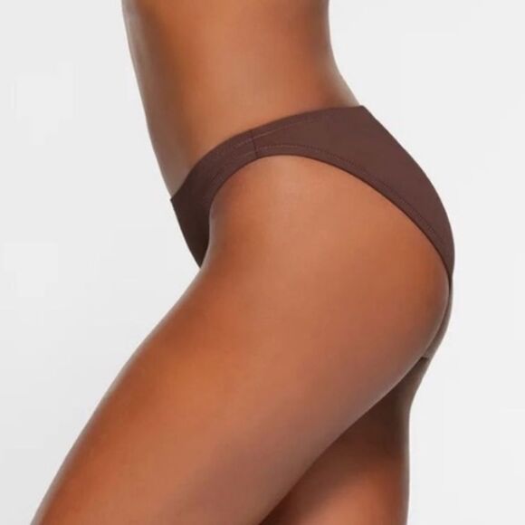 SKIMS NWT Recycled Swim Mid Coverage Swim Bottom Bikini Swim In Cocoa Brown - Picture 2 of 7